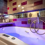 Hotel Apostrophe Paris