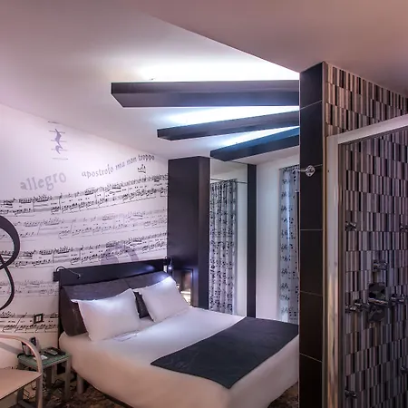 Hotel Apostrophe 3*