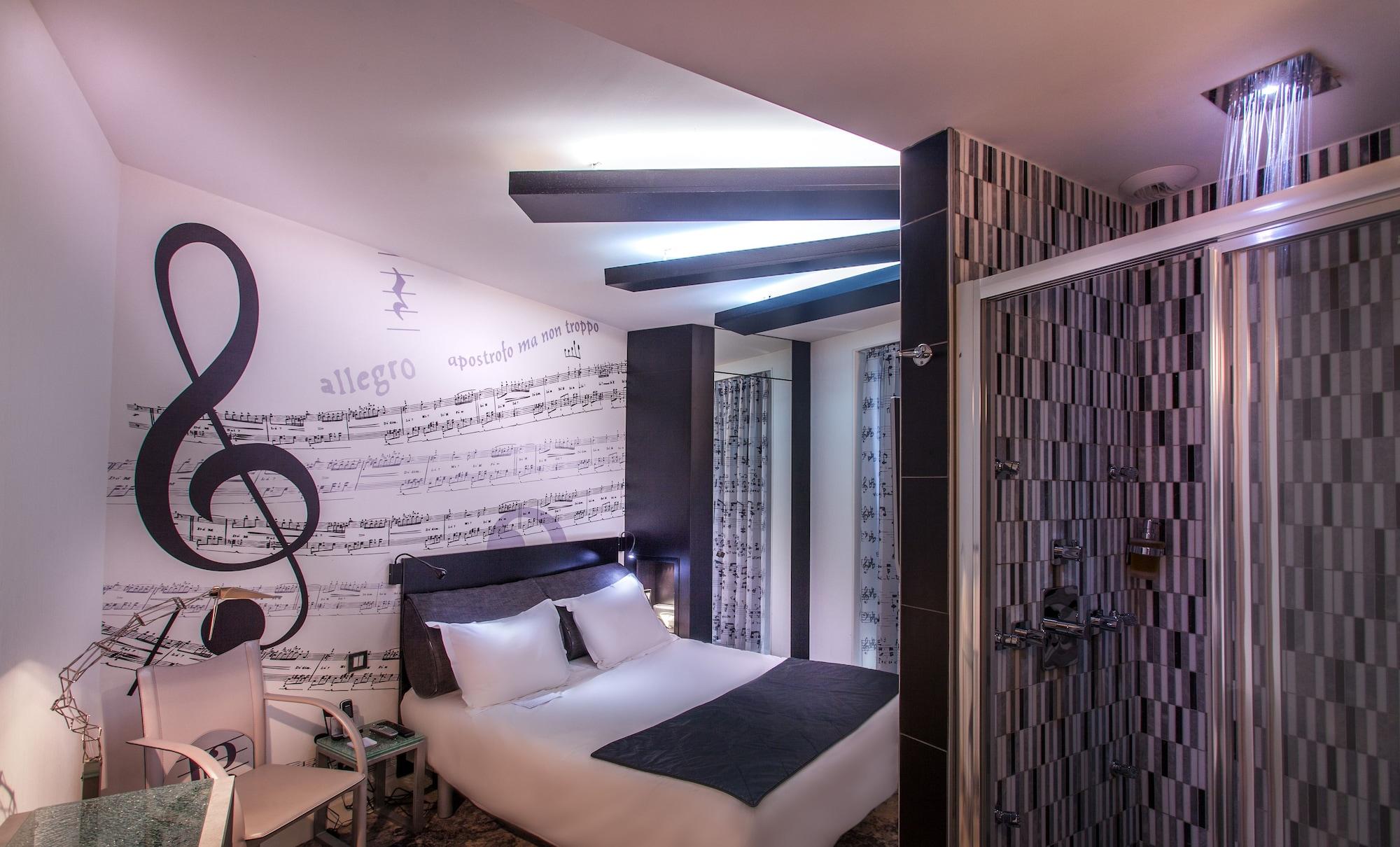 Hotel Apostrophe Parigi